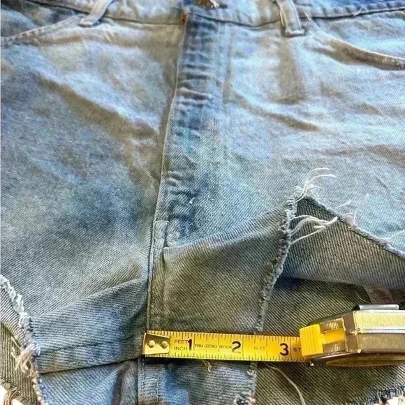 VTG Orange Tag Levi’s Denim Cutoff Shorts 35” Waist  Relaxed Western Grunge - Picture 7 of 7